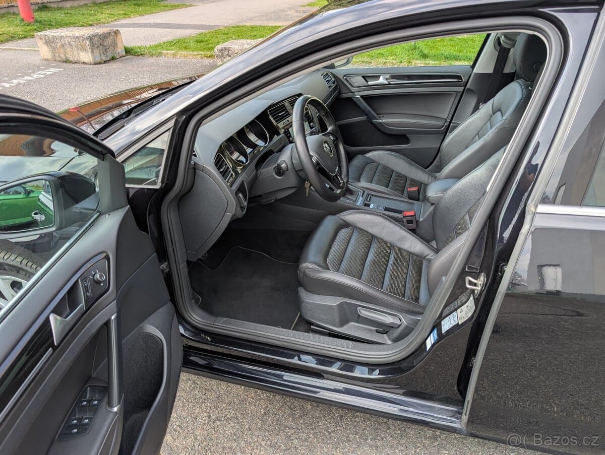 2020 Volkswagen GOLF - 9