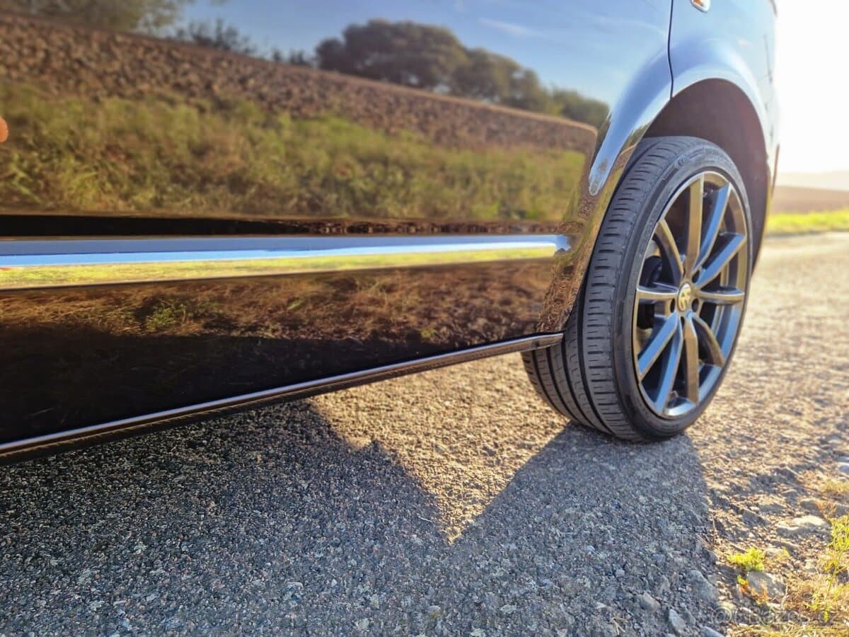 2010 Volkswagen MULTIVAN - 9