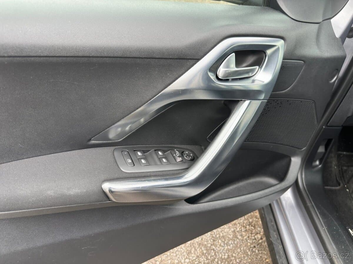 2014 Peugeot 2008 - 9