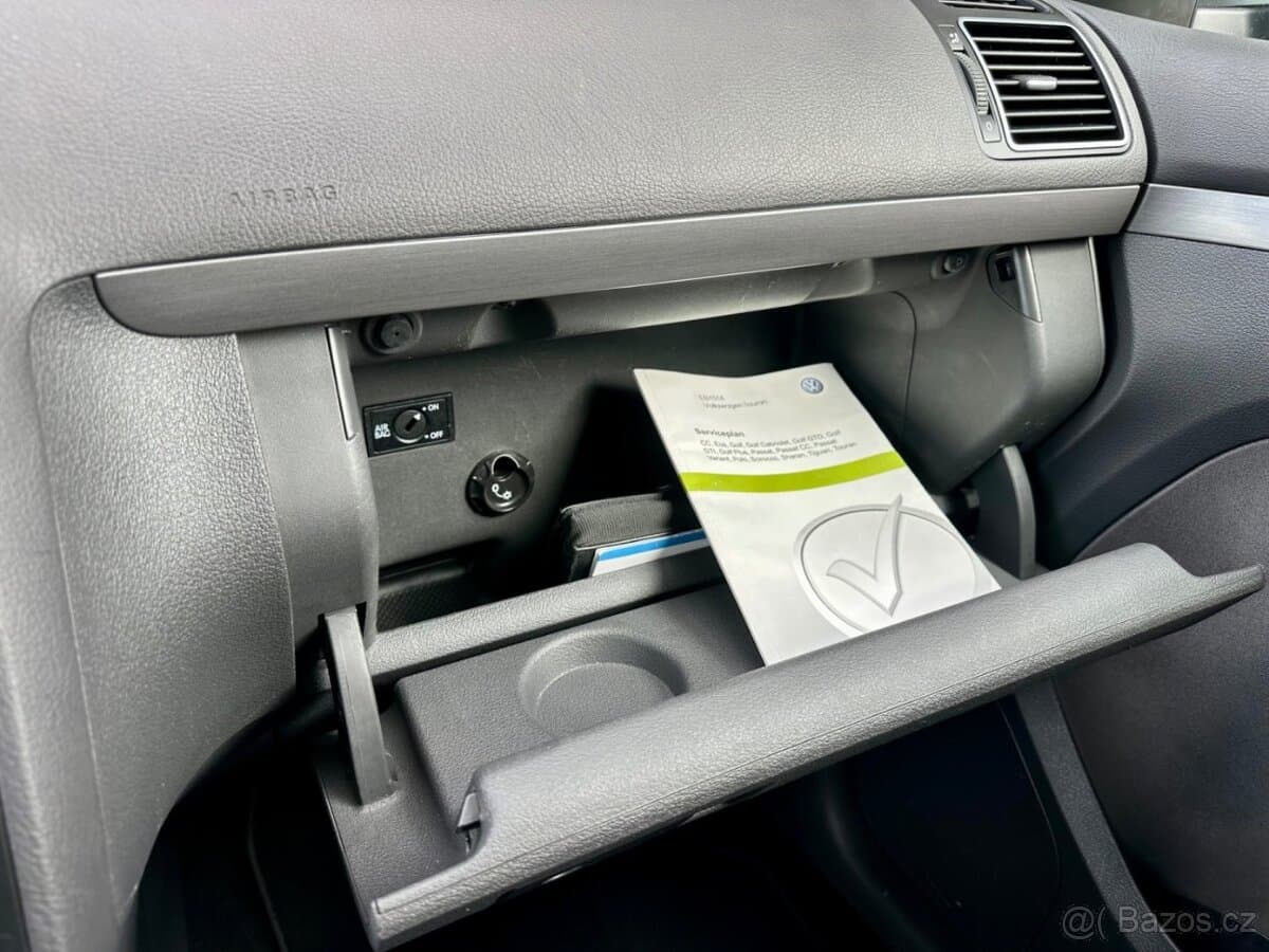 2011 Volkswagen TOURAN - 9
