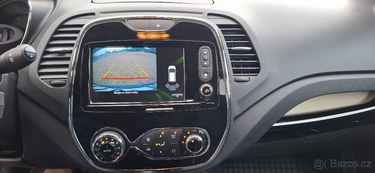 2015 Renault CAPTUR - 9