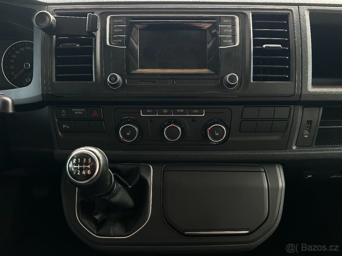 2016 Volkswagen MULTIVAN - 9