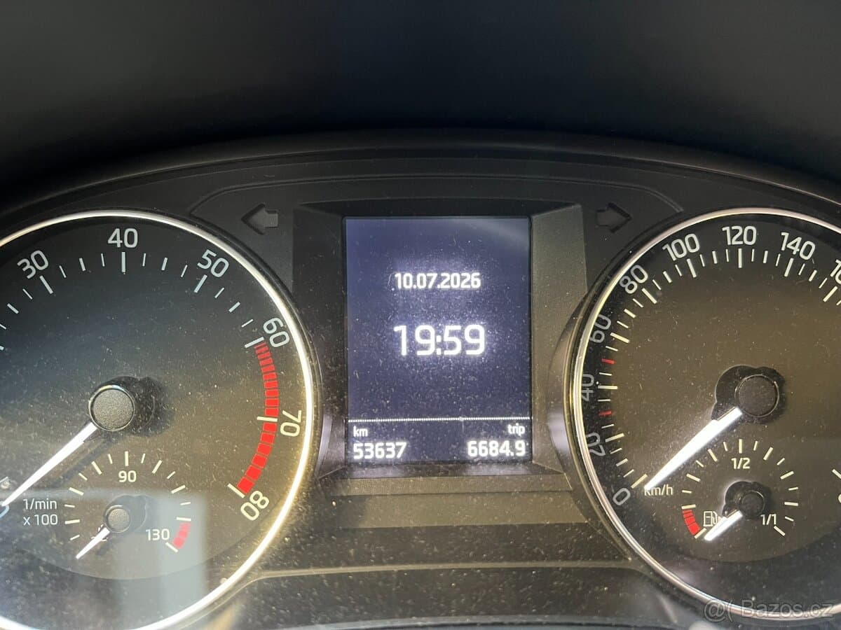 2015 Škoda FABIA - 9