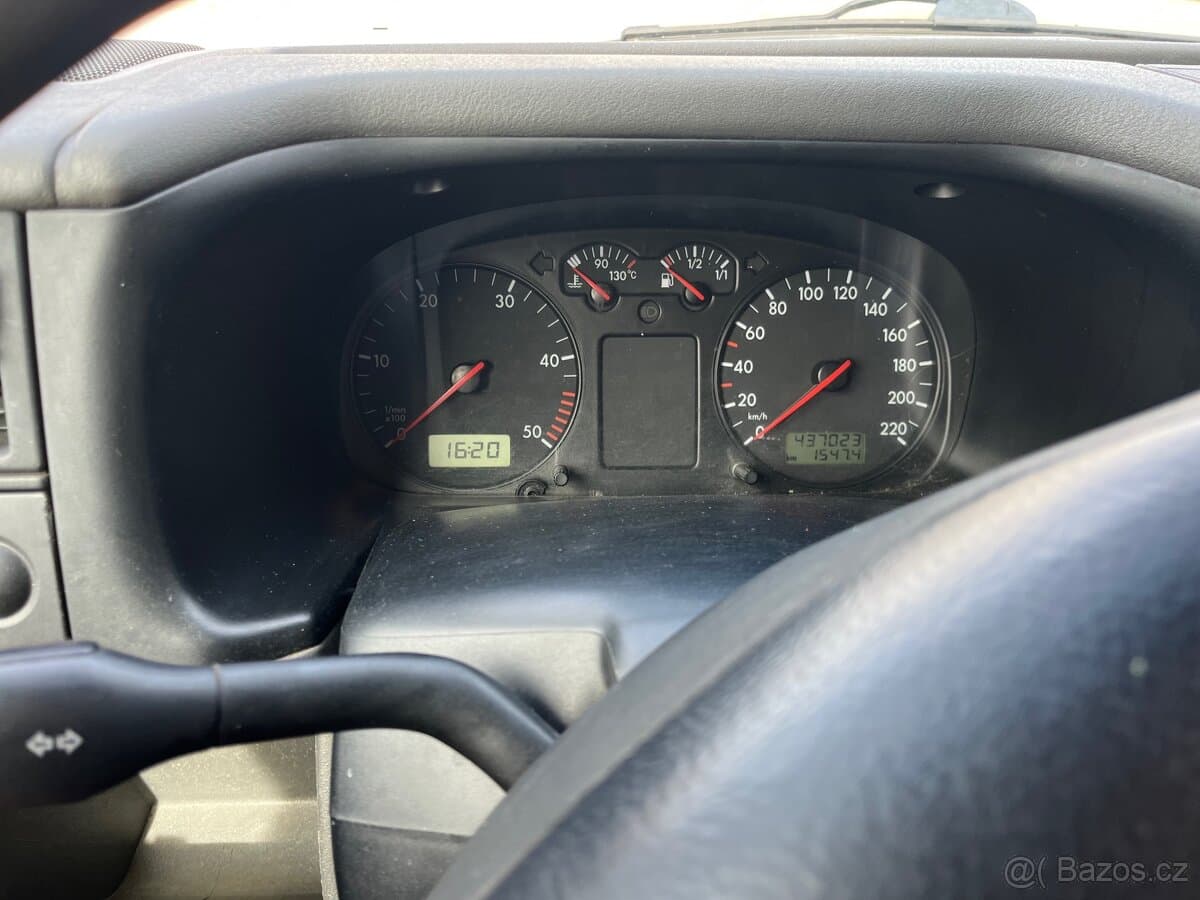 2001 Volkswagen TRANSPORTER - 9