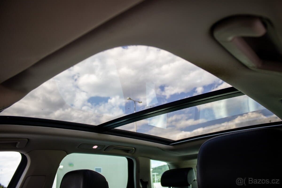 2014 Volkswagen TOUAREG - 9