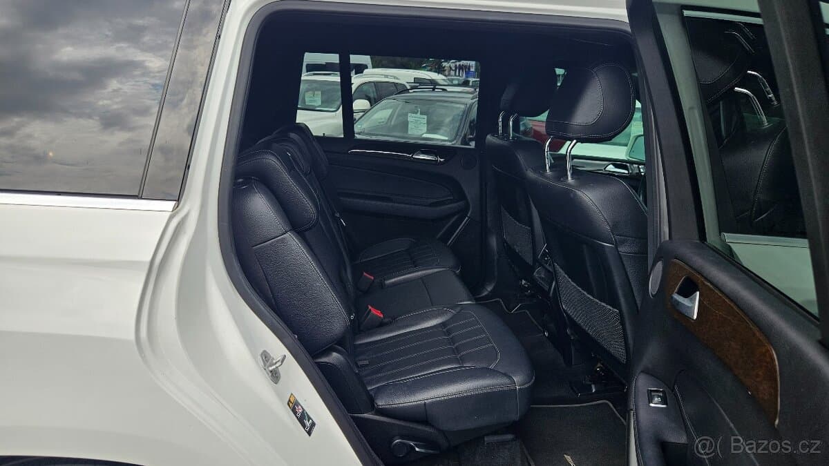 2017 Mercedes-Benz GL - 9