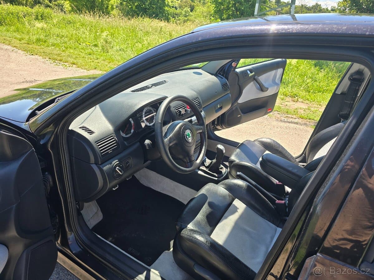 Škoda OCTAVIA - 9