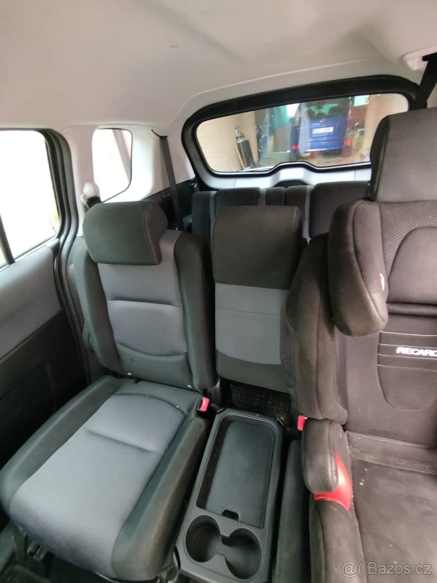 2007 Mazda 5 - 9