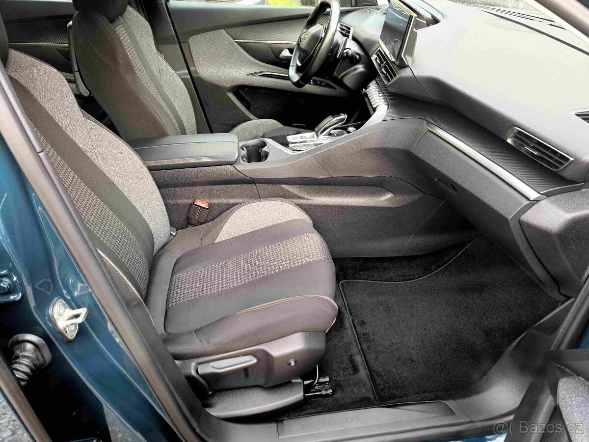 2021 Peugeot 5008 - 9