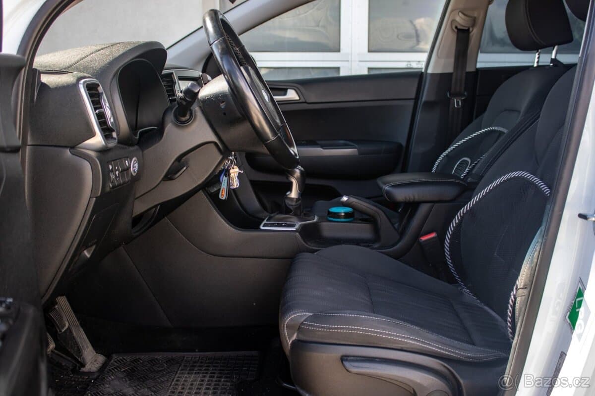 2018 Kia SPORTAGE - 9