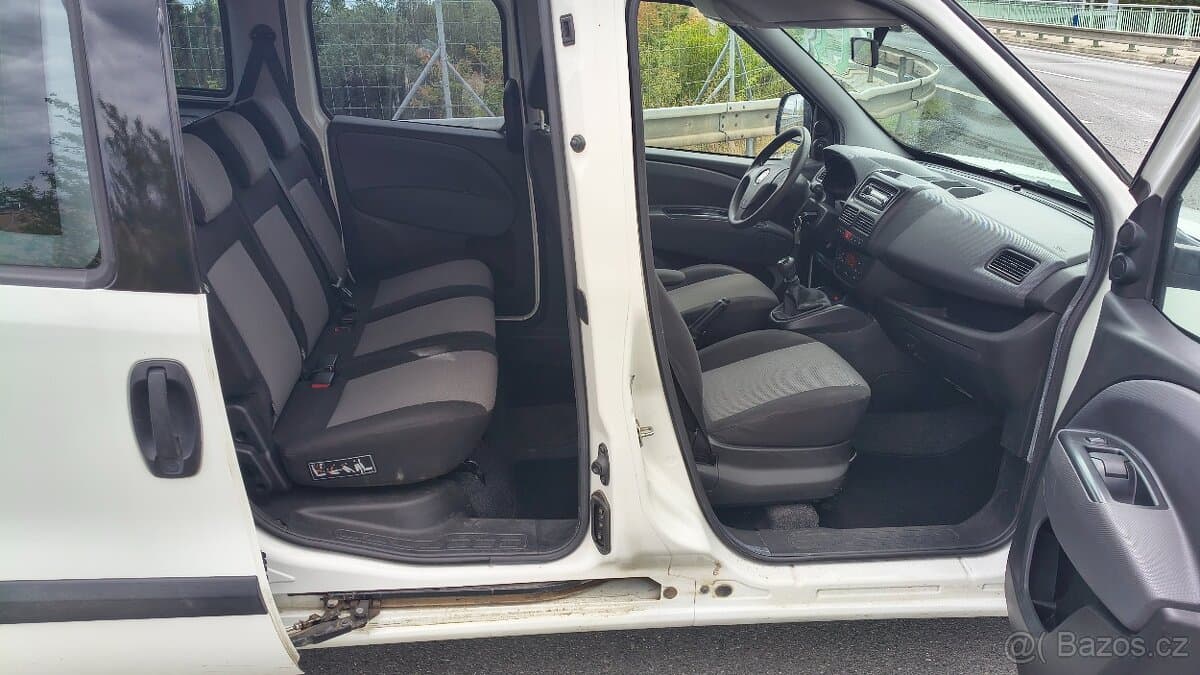 2015 Fiat DOBLO - 9