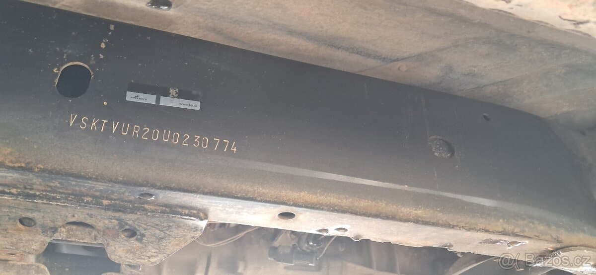 1994 Nissan TERRANO - 9