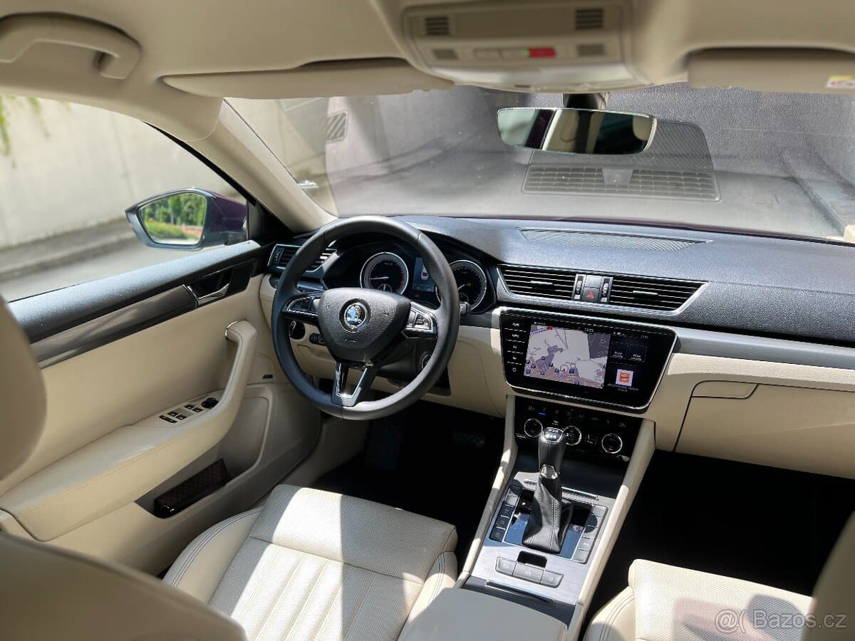 2019 Škoda SUPERB - 9