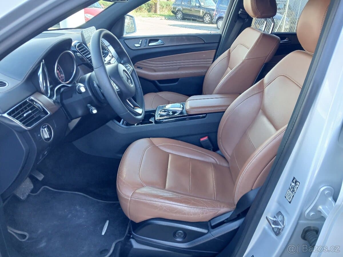2019 Mercedes-Benz GL - 9