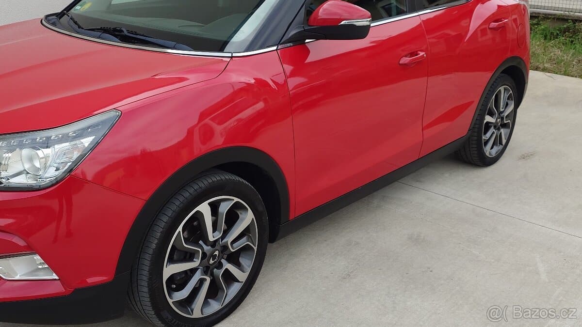 2015 SsangYong TIVOLI - 9