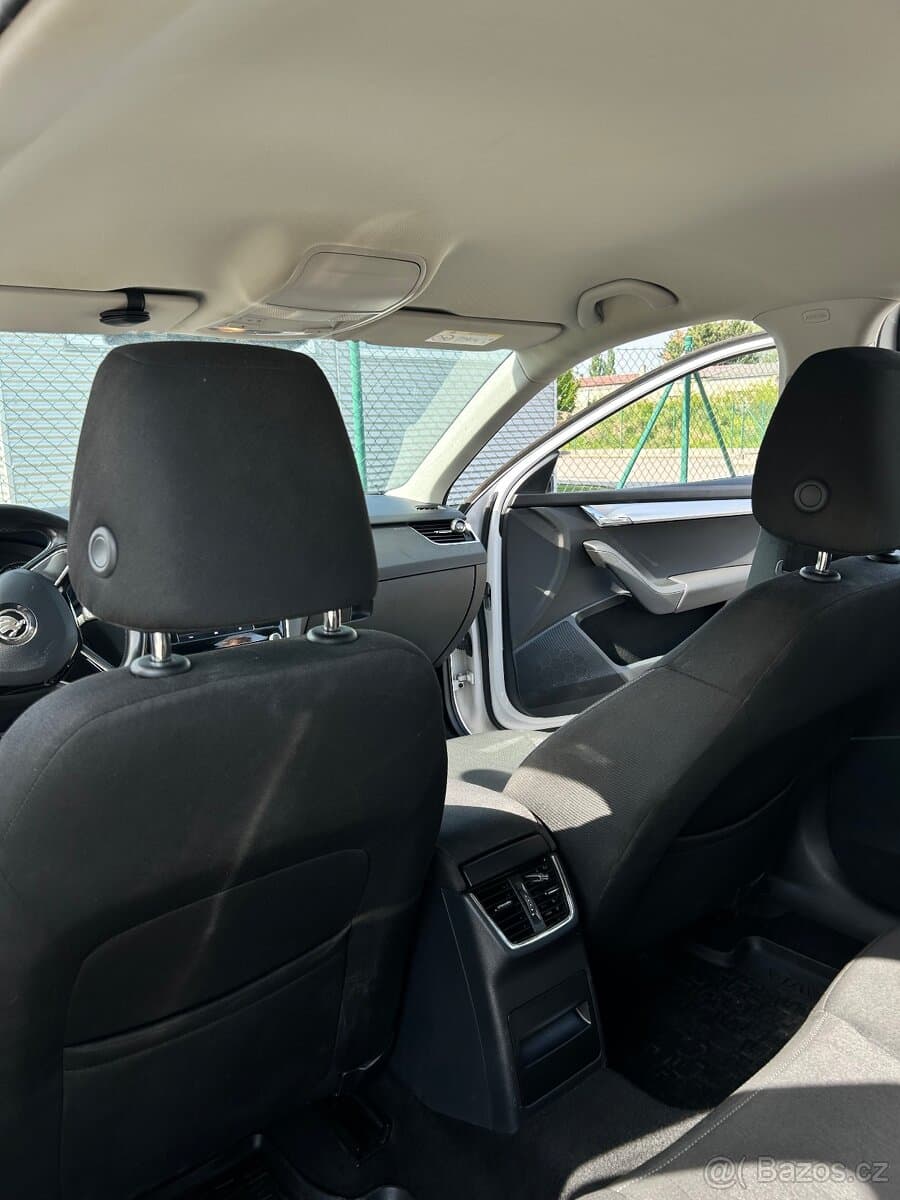 2018 Škoda OCTAVIA - 9