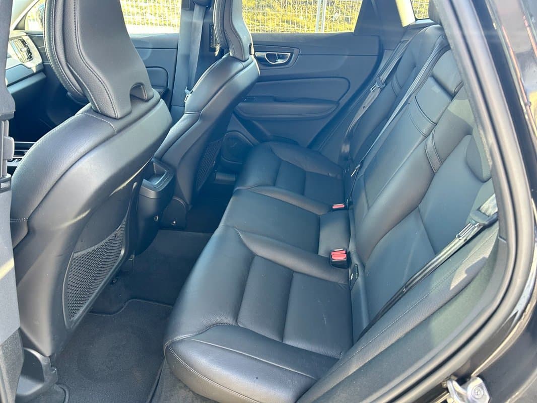 2021 Volvo XC60 - 9