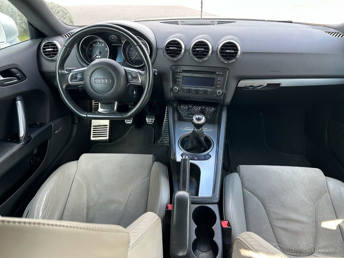 2006 Audi TT - 9