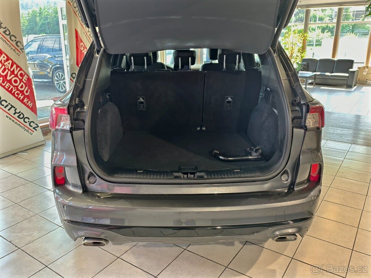 2022 Ford KUGA - 9