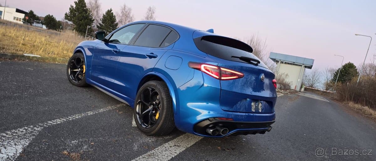 2018 Alfa Romeo STELVIO - 9