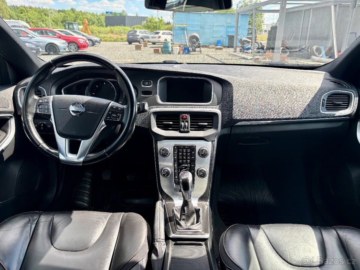 2016 Volvo V40 - 9