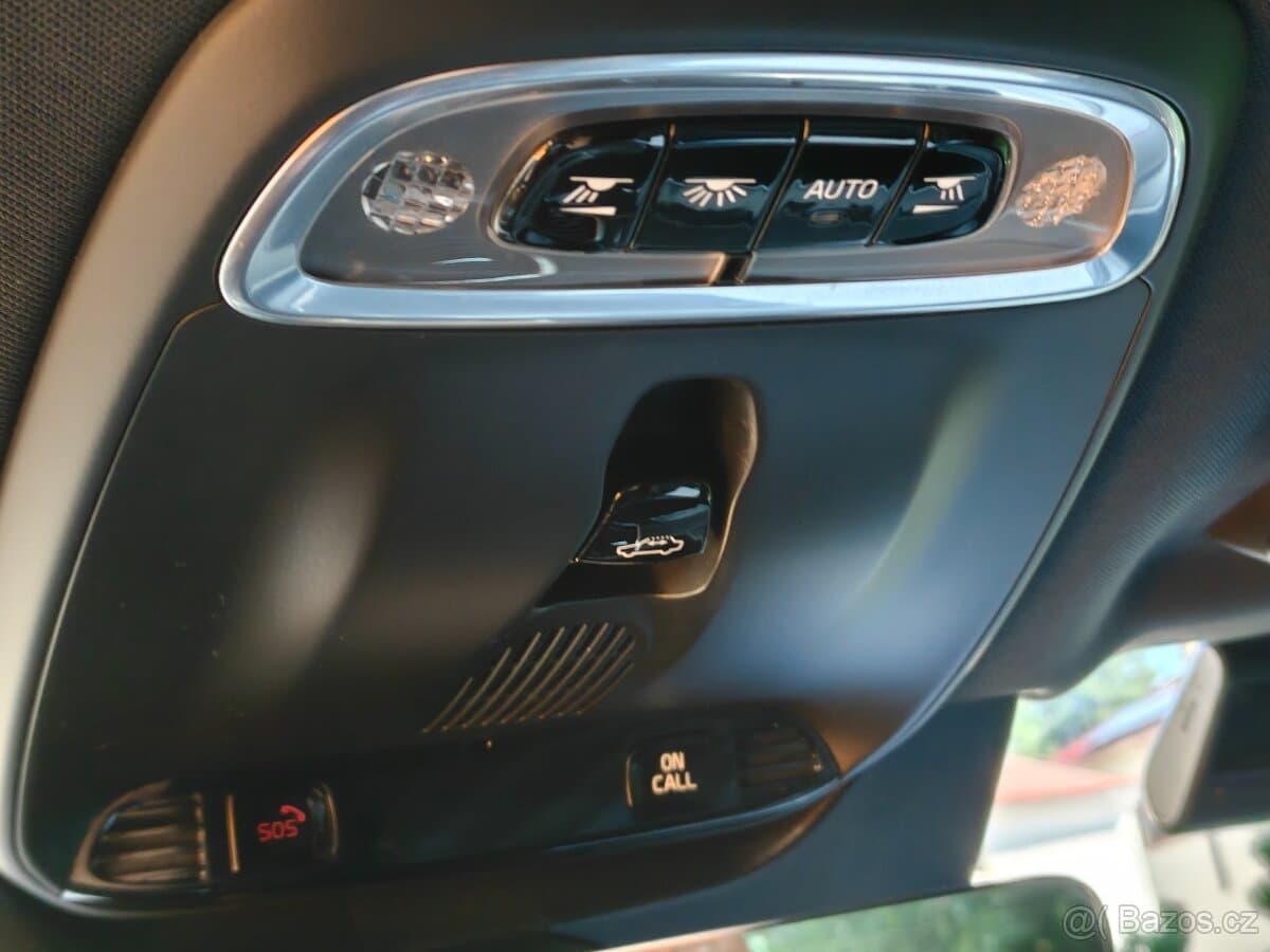 2017 Volvo XC90 - 9