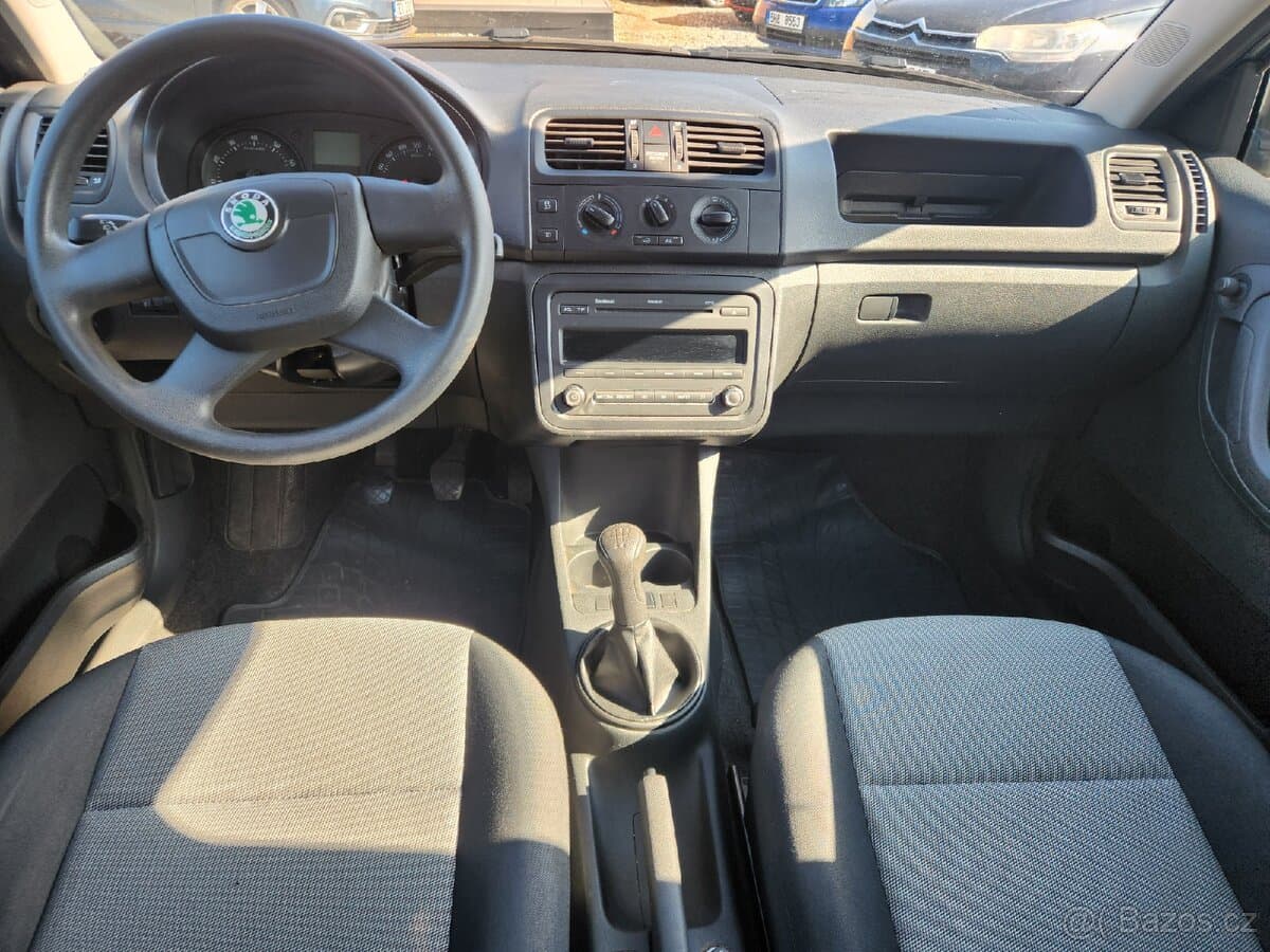 2011 Škoda FABIA - 9
