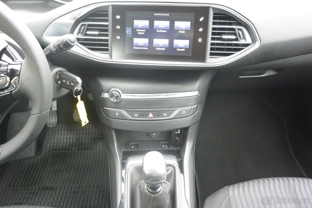2016 Peugeot 308 - 9
