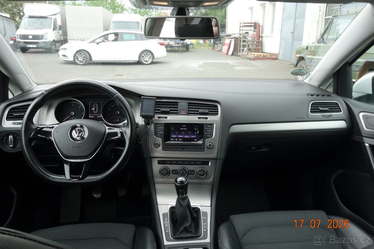 2014 Volkswagen GOLF - 9