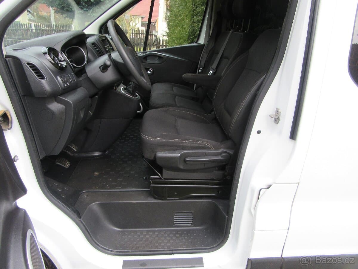 2021 Renault TRAFIC - 9