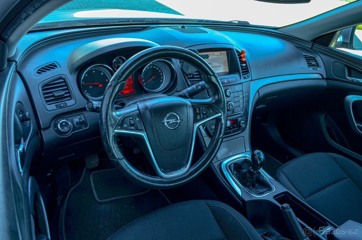 2009 Opel INSIGNIA - 9