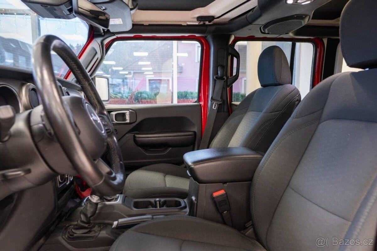 2021 Jeep WRANGLER - 9