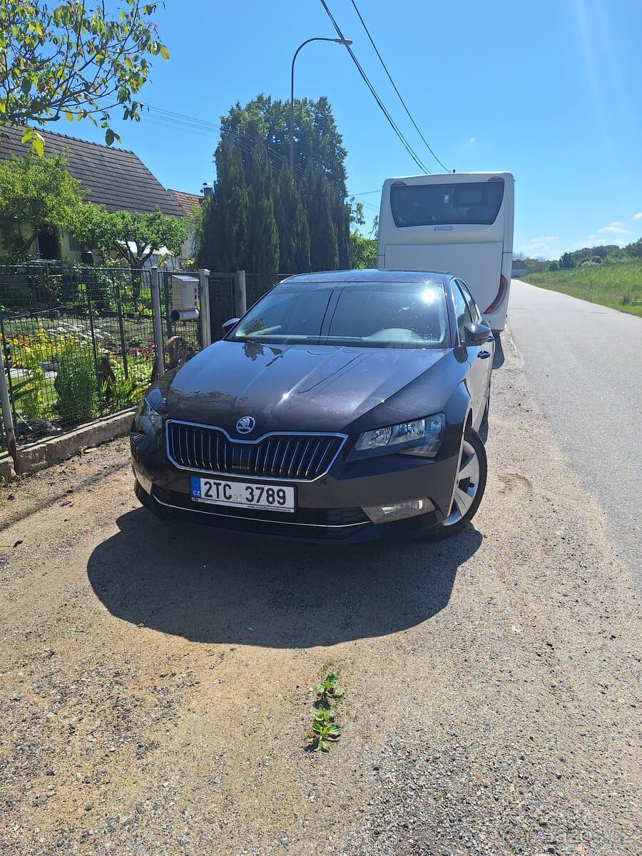2018 Škoda SUPERB - 9