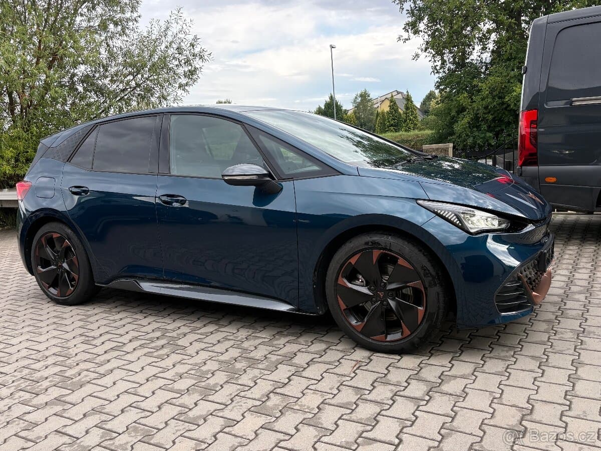 2024 Cupra BORN - 9