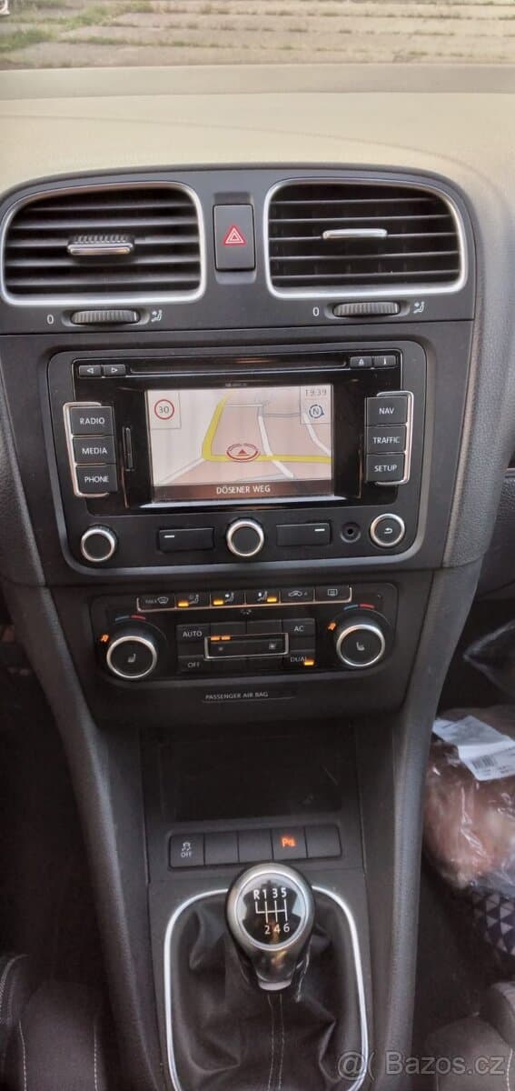 2012 Volkswagen GOLF - 9
