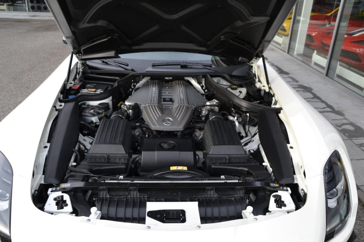 2014 Mercedes-Benz SLS - 13