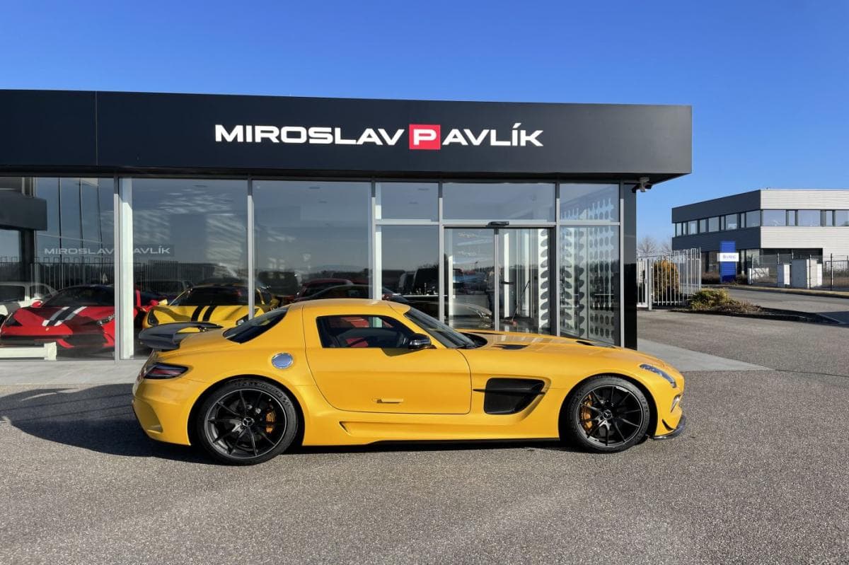 2014 Mercedes-Benz SLS - 4