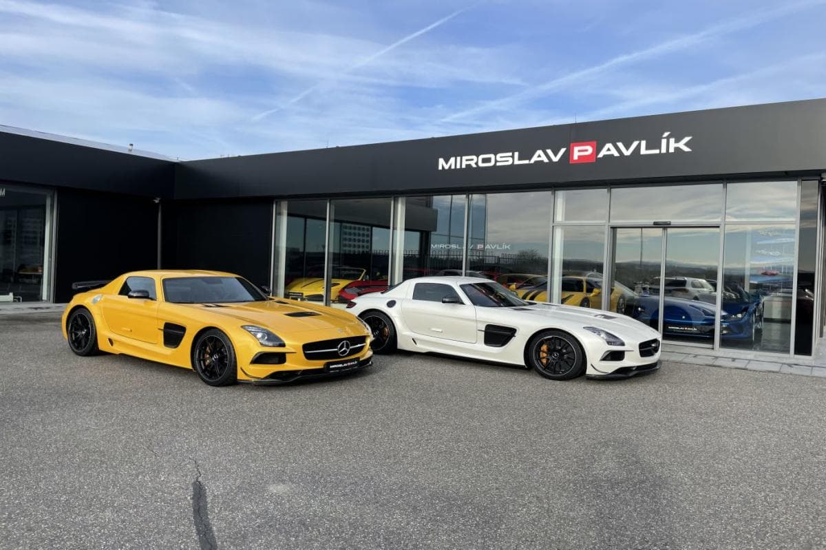 2014 Mercedes-Benz SLS - 5