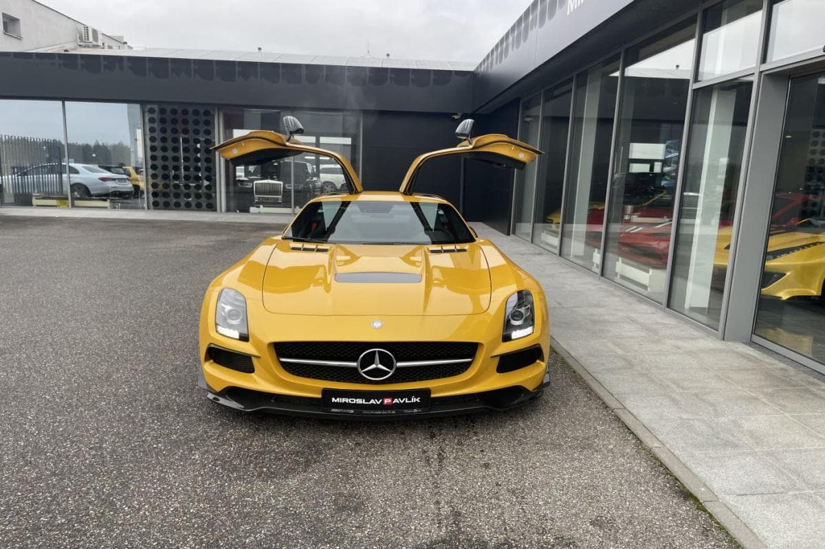 2014 Mercedes-Benz SLS - 6