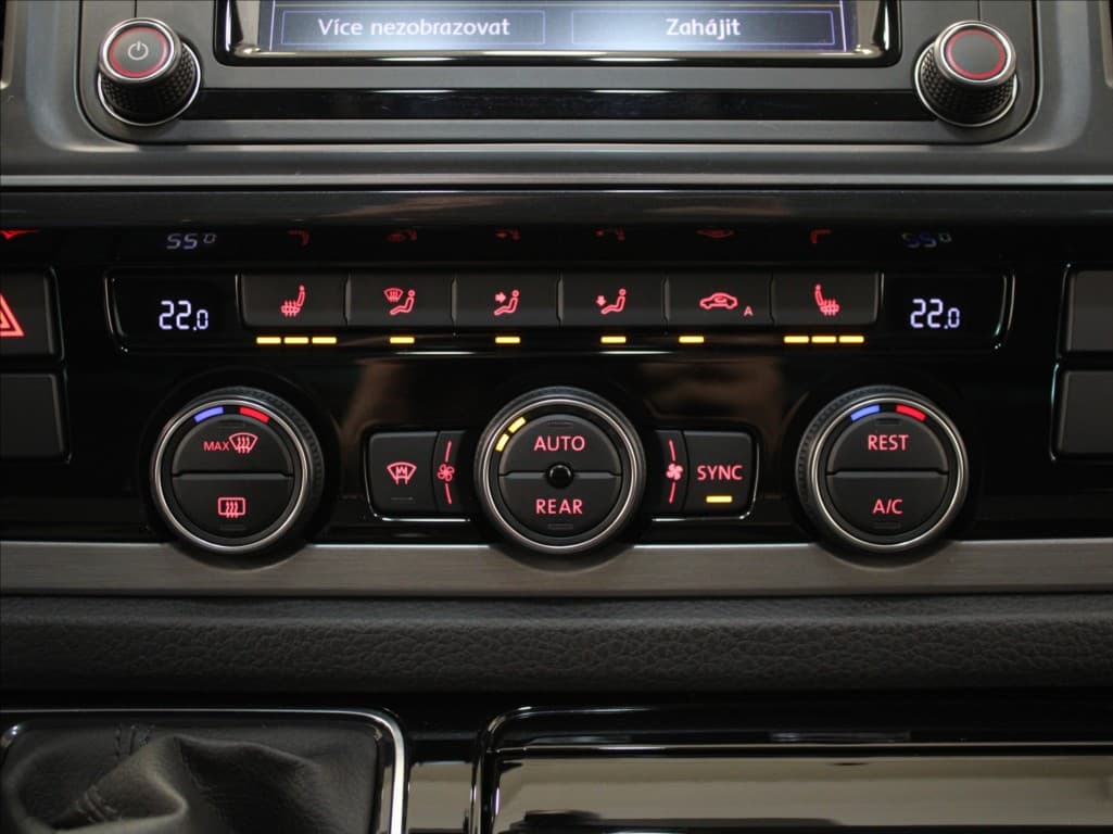 2019 Volkswagen Multivan - 16