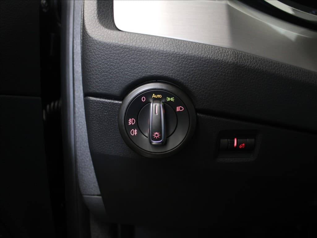 2019 Volkswagen Multivan - 19