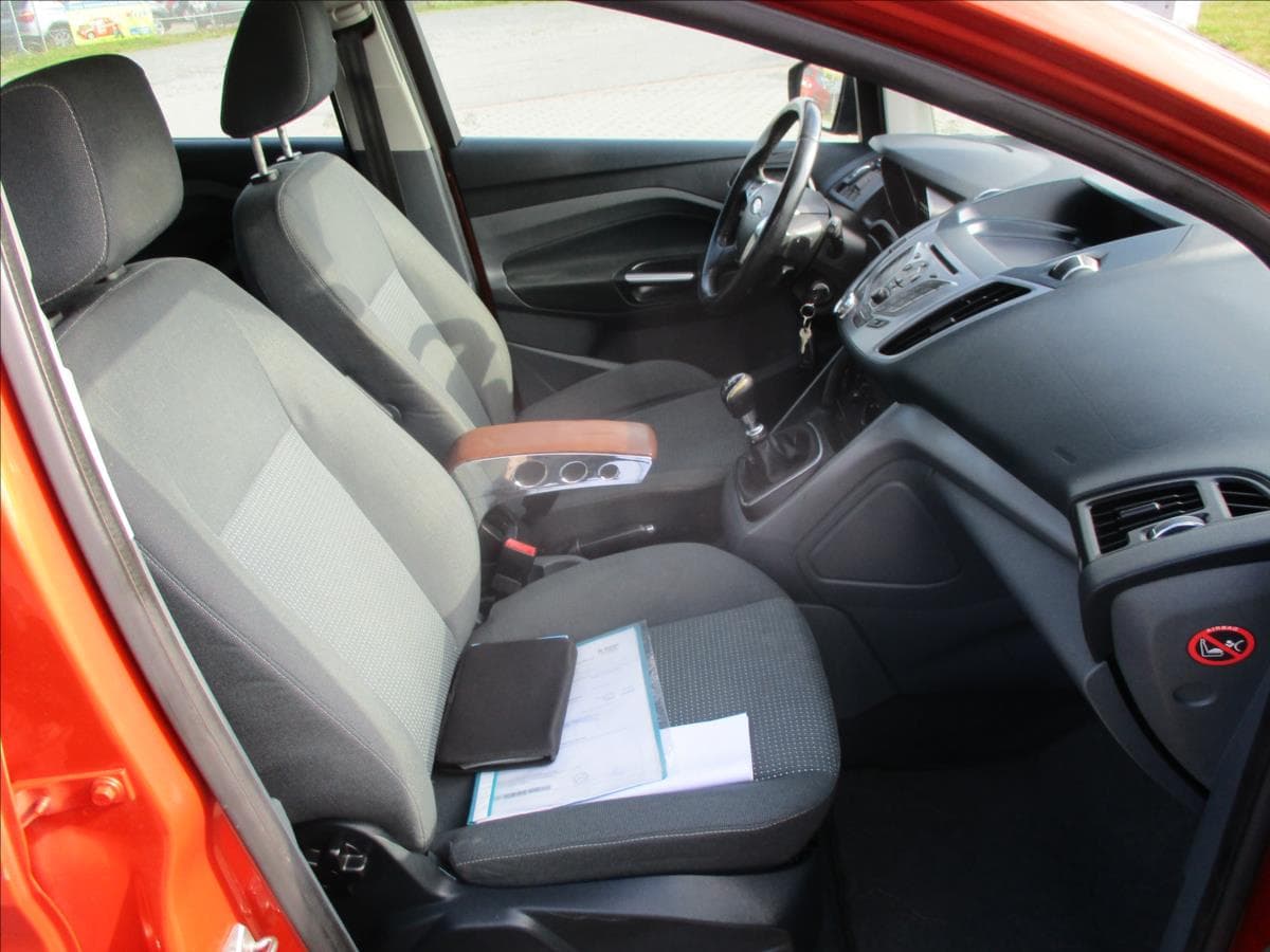 2011 Ford C-Max - 14