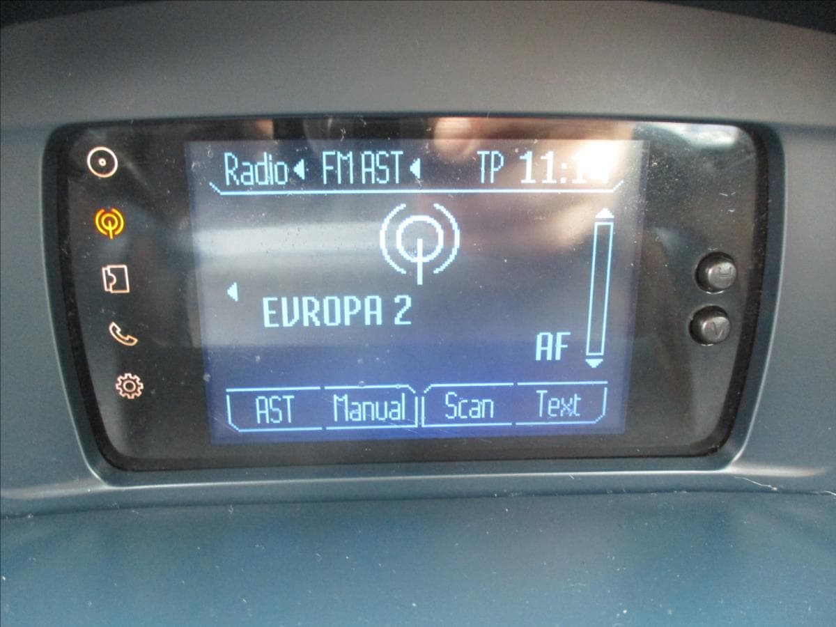 2011 Ford C-Max - 17