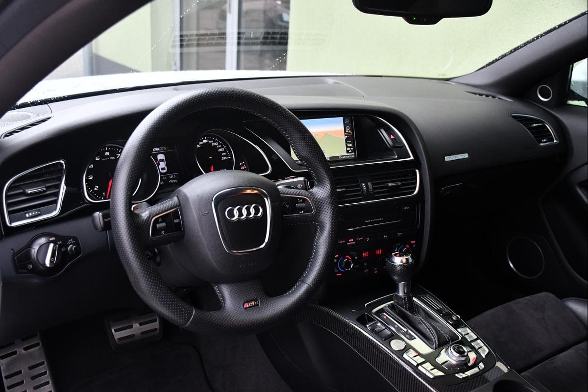 2010 Audi Rs5 - 16