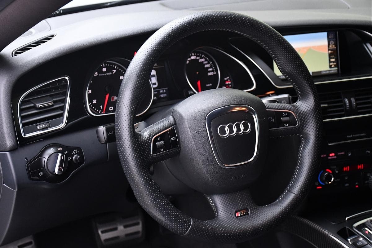 2010 Audi Rs5 - 17