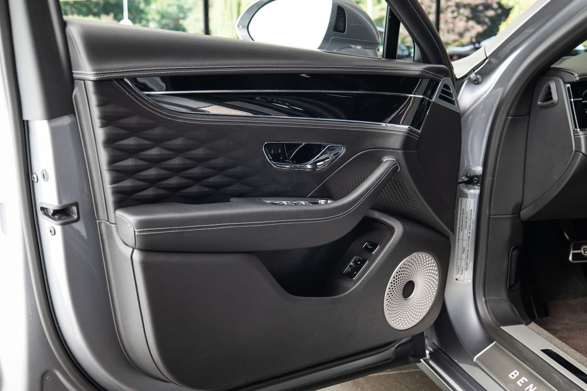 2022 Bentley Flying - 7