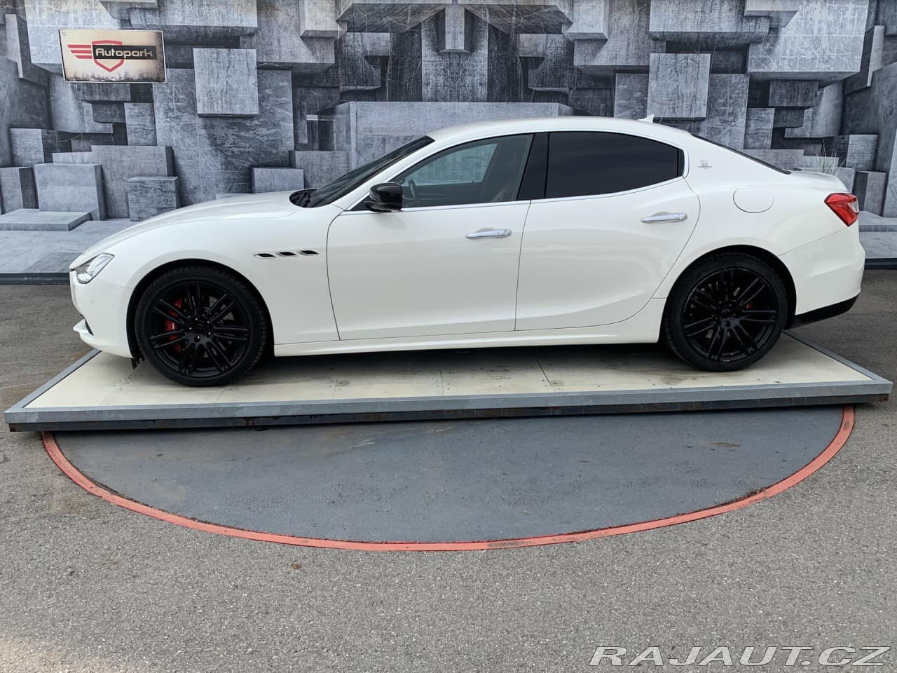 2014 Maserati Ghibli - 4