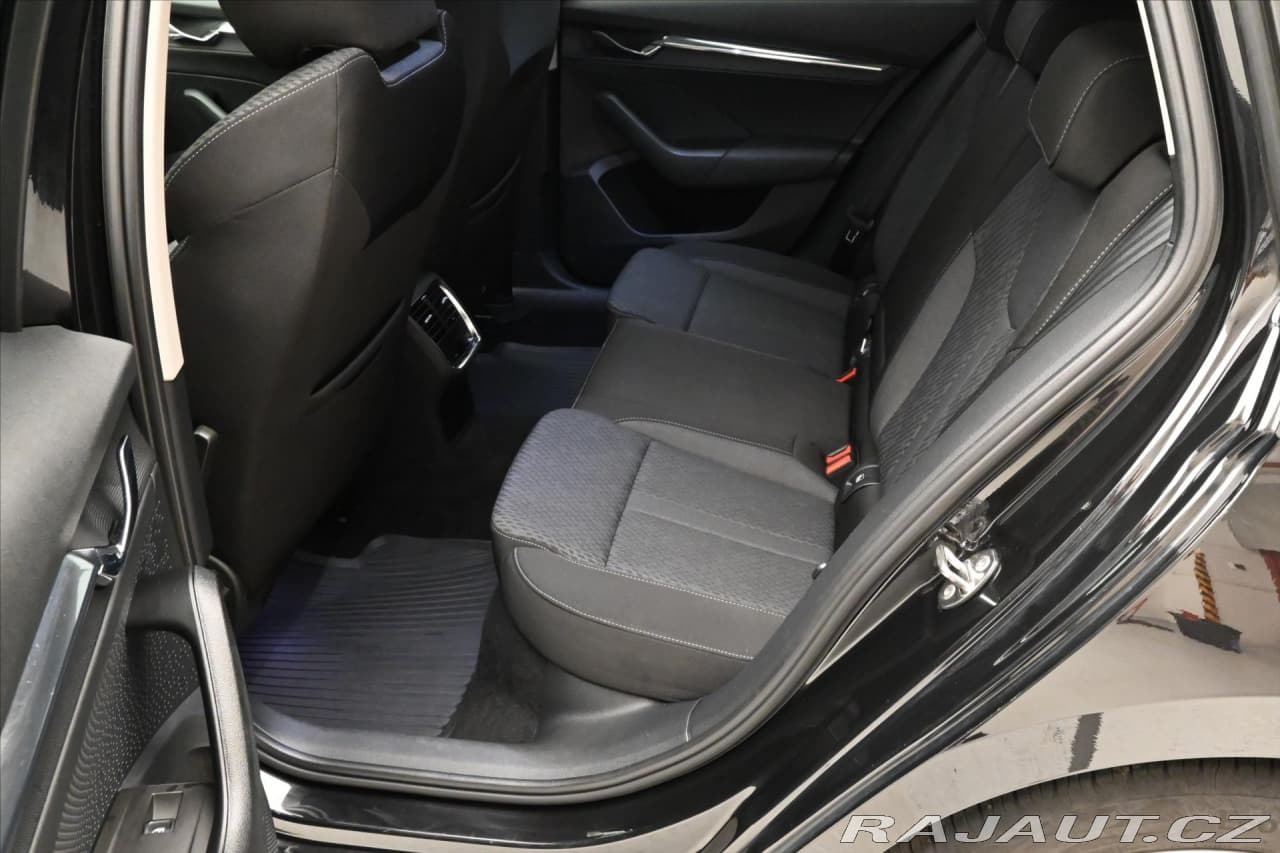 2022 Škoda Octavia - 14