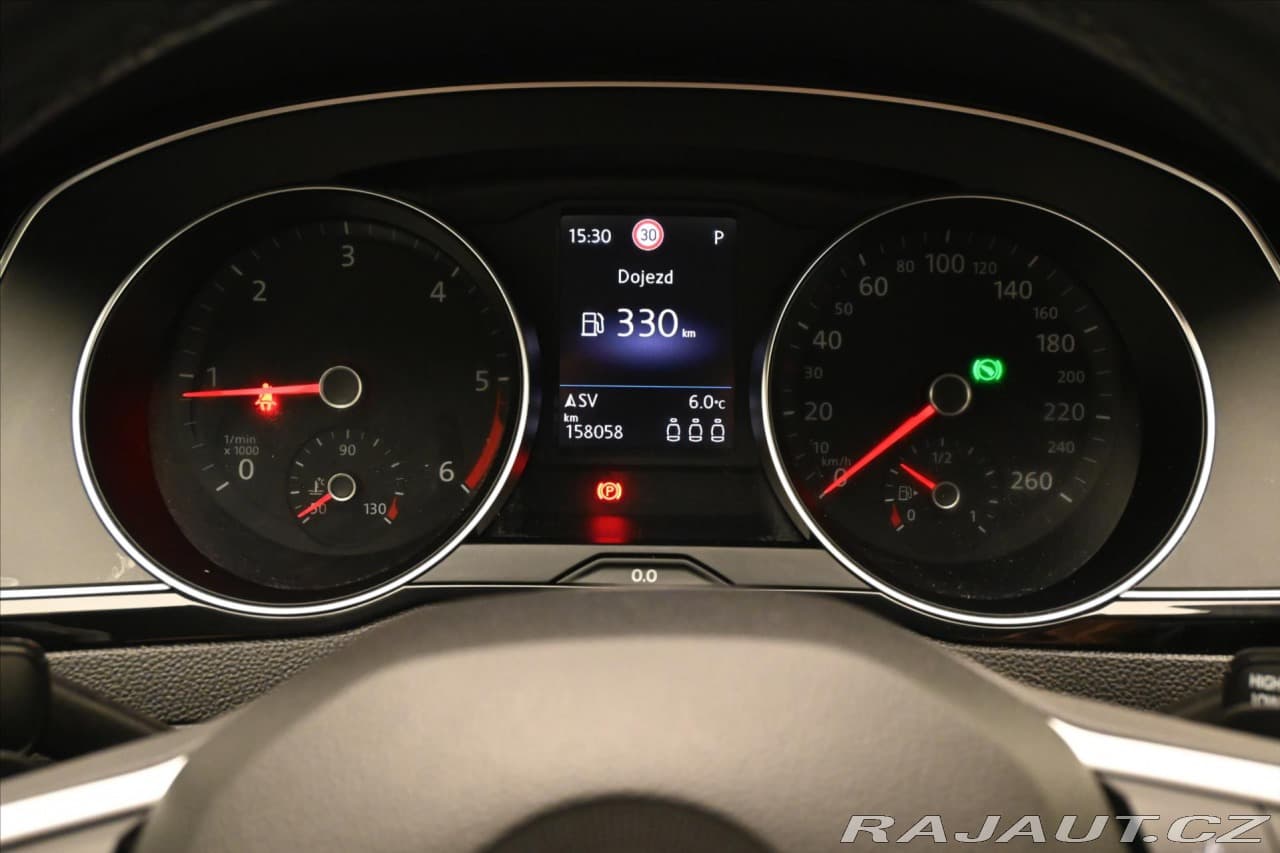 2020 Volkswagen Passat - 16