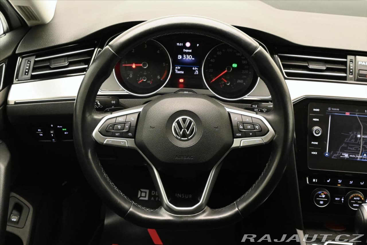 2020 Volkswagen Passat - 18